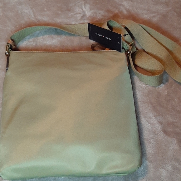 Tommy Hilfiger green crossbody - Picture 3 of 7